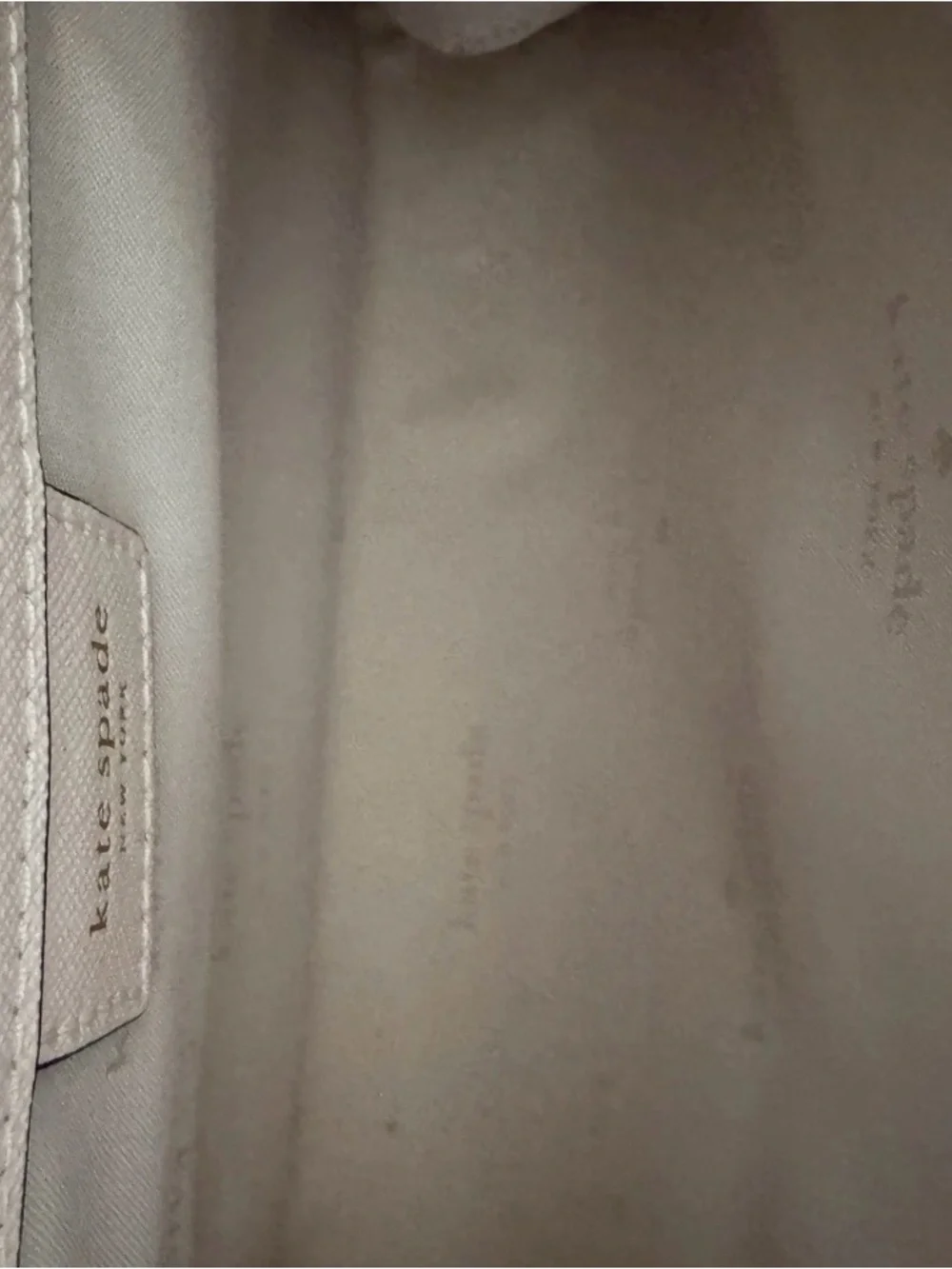 Kate Spade New York Anna Medium Envelope Leather Convertible Clutch Parchment EC